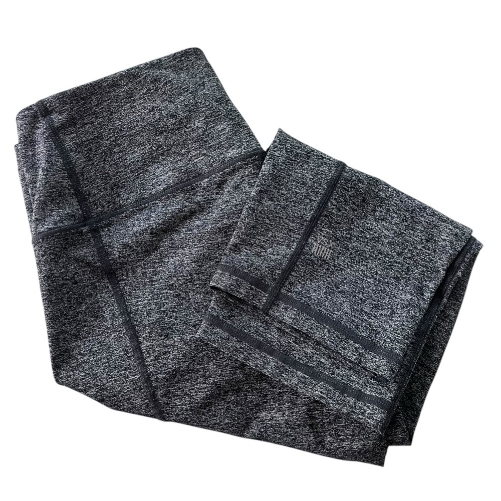 Victoria’s Secret Sport VSX Womens M Black Gray Heathered Crop Knockout Leggings